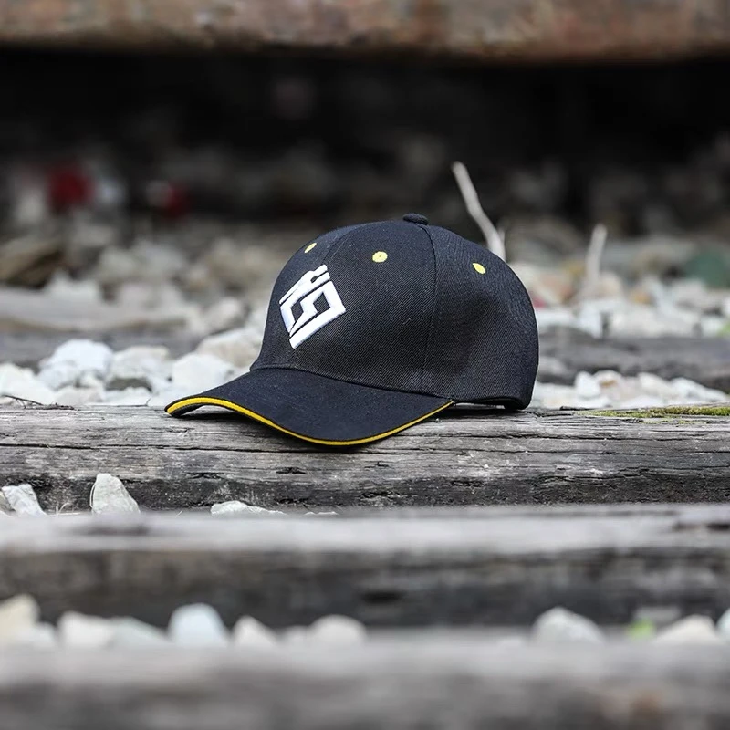 Кепка Surron, черная с желтой оконтовкой