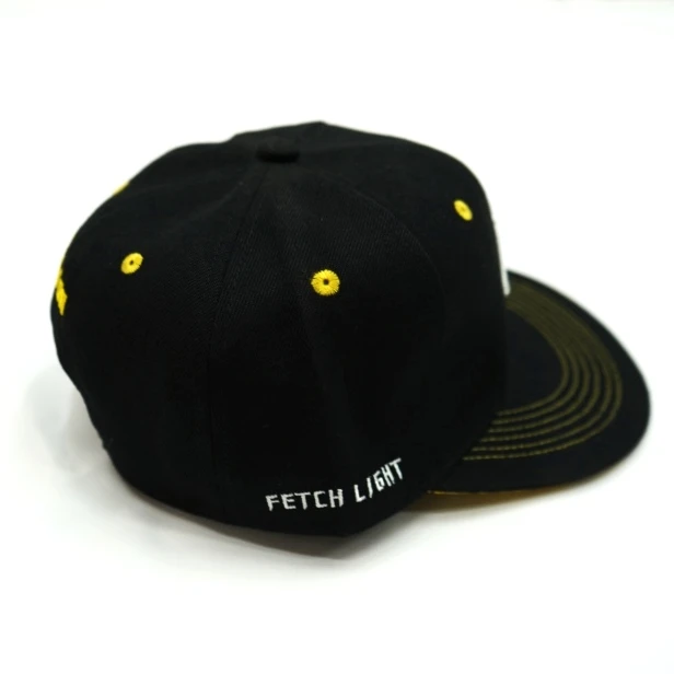 Кепка Surron, черная с жёлтым козырьком